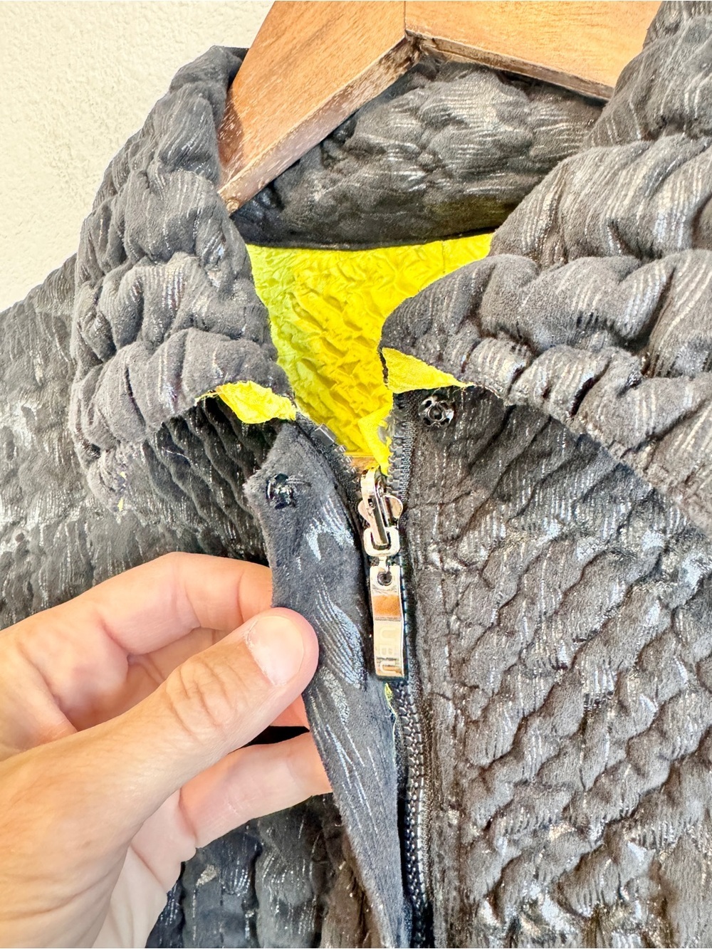 UBU Reversible Crinkle Zip Jacket Textured Avant Garde Travel Black Yellow S F83 - Picture 9 of 13